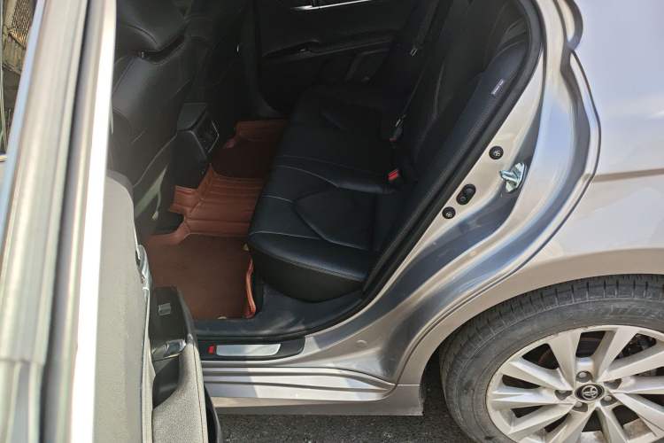 Used Toyota Camry 2021 2.0G Luxury Edition