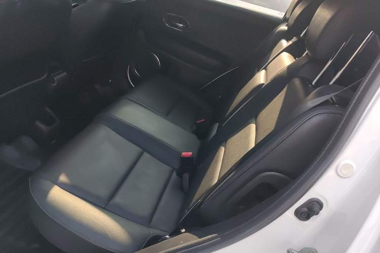 Used Honda XR-V 2015 1.8L VTi CVT Luxury Edition
