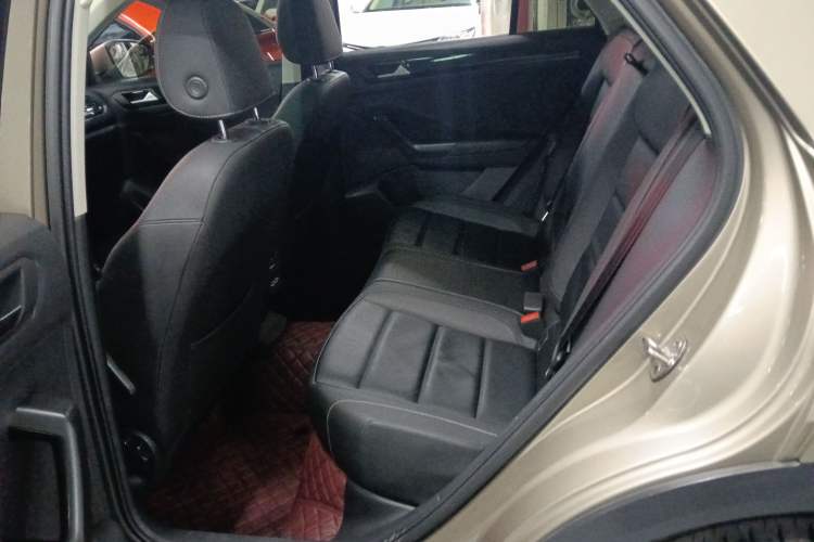 Used Volkswagen T-ROC 2020 280TSI DSG Two-Wheel Drive Comfort Version
