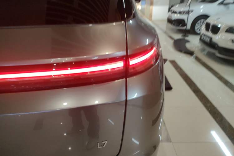 Used Li Auto L7 2023 Air model
