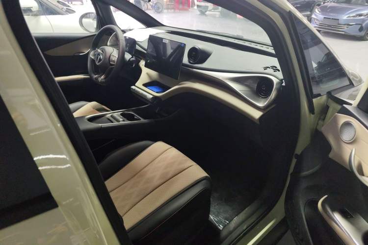 Used BYD Dolphin 2025 420km Free Edition