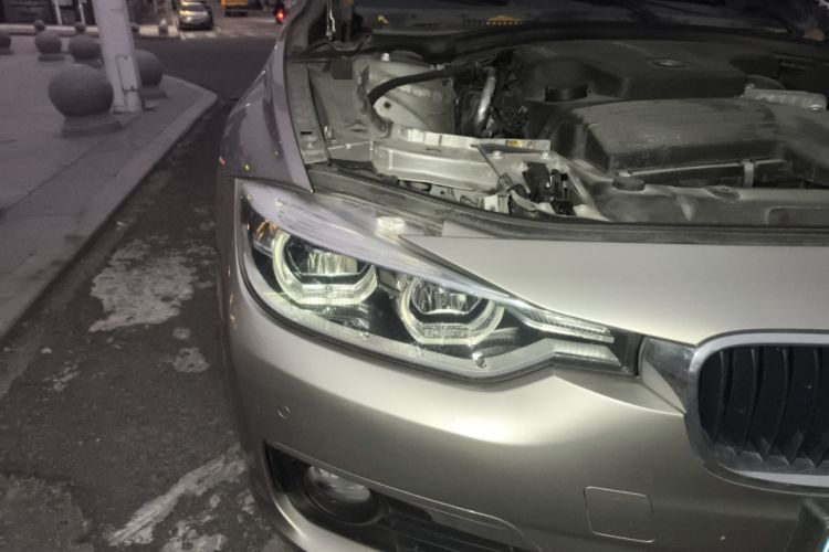 Used BMW 3 Series 2016 320Li Ambition Model
