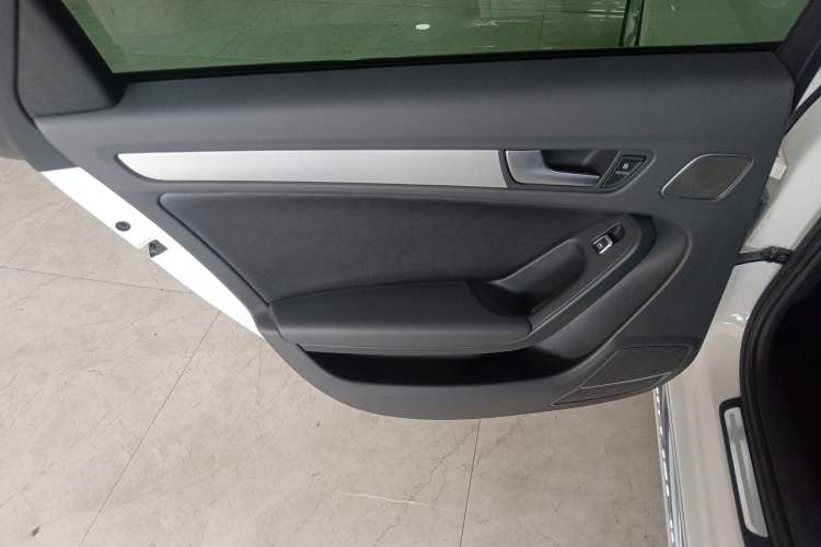 Used Audi A4L 2015 35 TFSI Automatic Standard Model
