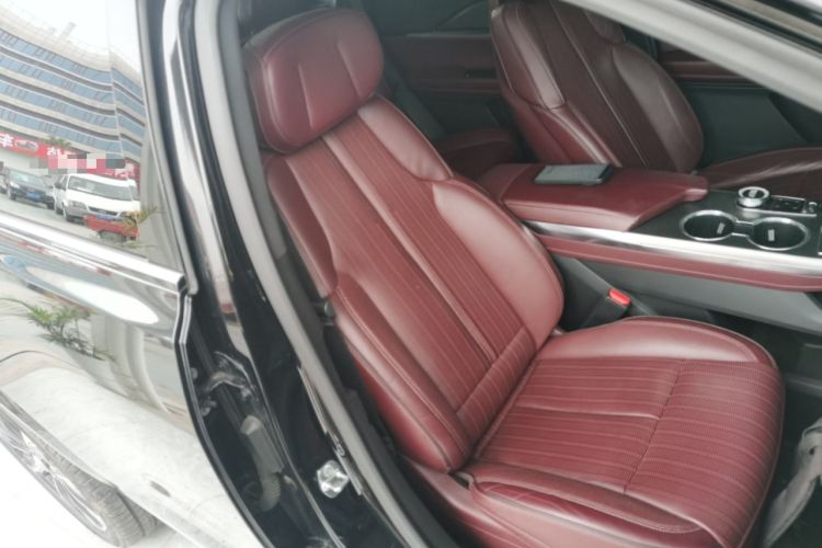 Used Cadillac XT5 2025 2.0T Platinum Edition
