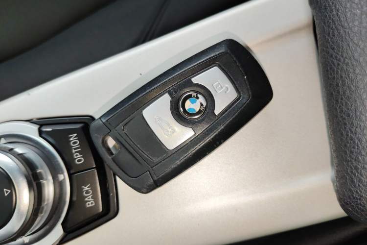 Used BMW 3 Series 2016 320Li Fashion Model
