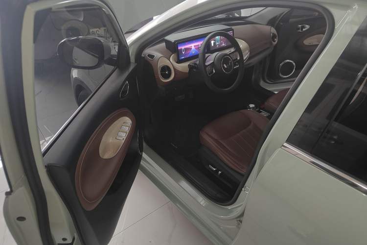 Used Wuling Bingo 2023 410 km Lingxi Deluxe Edition
