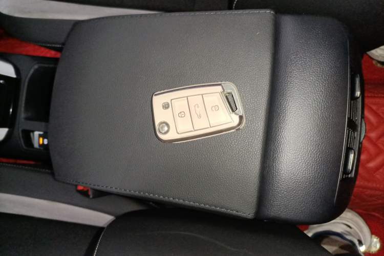 Used Volkswagen T-ROC 2022 280TSI DSG Two-Wheel Drive Elite PLUS