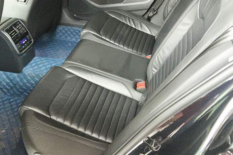 Used Volkswagen Magotan 2019 330TSI DSG Luxury Version China VI Standard