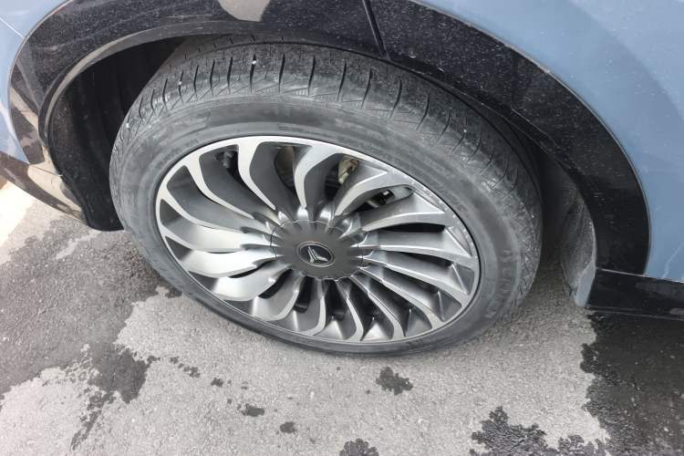 Used VOYAH FREE 2021 Four-Wheel Drive Standard Range-Extended Exclusive Luxury Package