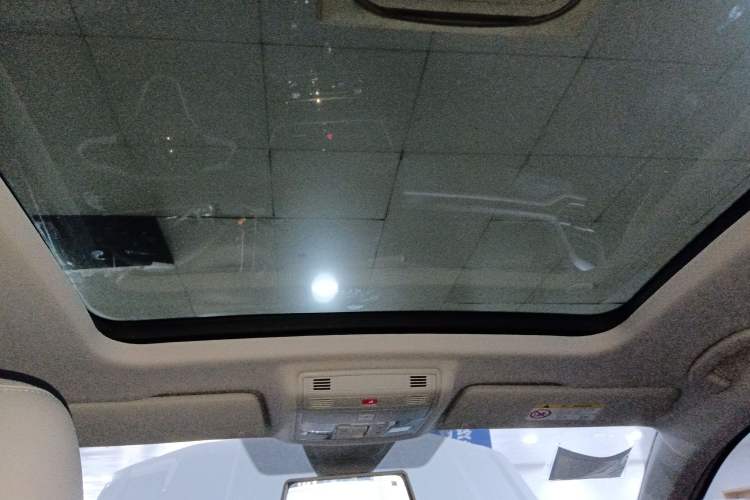 Used Volkswagen Tharu 2024 300TSI Two-Wheel-Drive Moon Luxury Edition