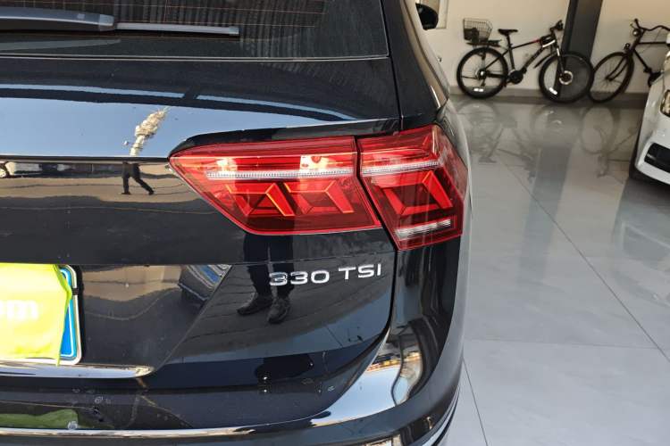 Used Volkswagen Tiguan L 2023 330TSI Automatic Two-Wheel Drive R-Line Enjoyment Edition
