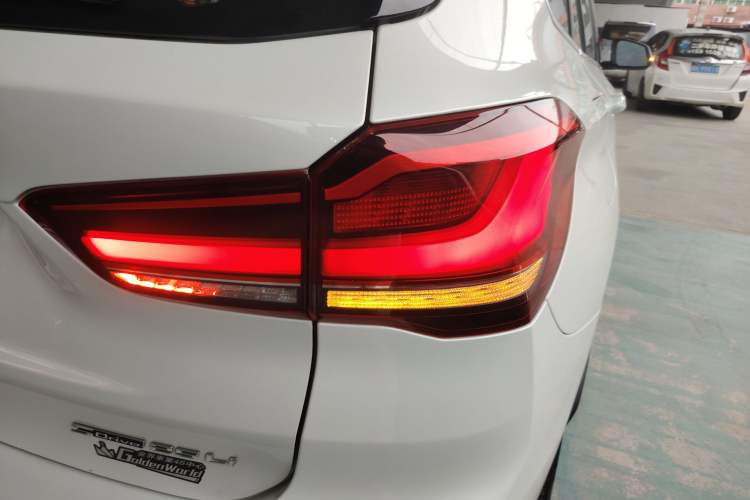 Used BMW X1 2020 sDrive25Li Leading Model
