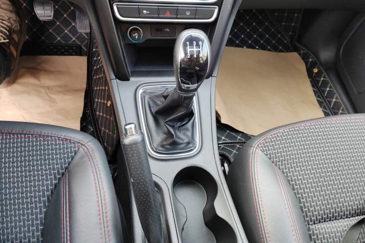 Used Chery Tiggo 3 2016 1.6L Manual ZhiShang Edition
