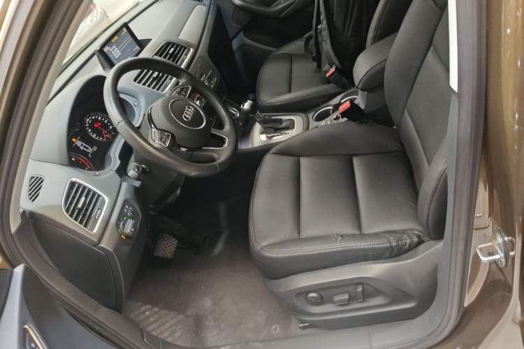 Used Audi Q3 2015 30 TFSI Ambition Edition
