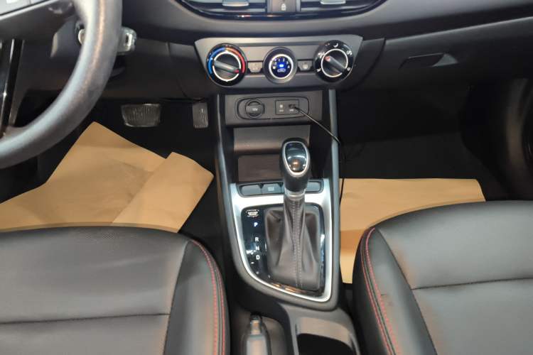 Used Hyundai Celesta 2018 1.6L Automatic GL Enjoyment Edition China VI compliant