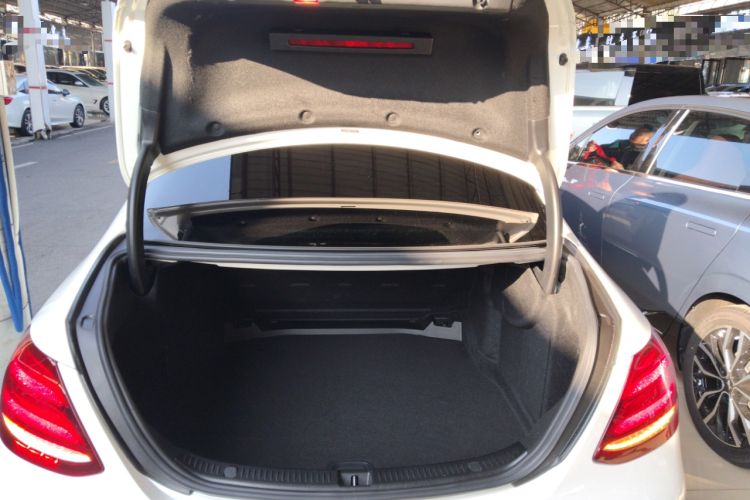 Used Mercedes-Benz E-Class 2018 Restyled E 300 L Sporty and Stylish Edition
