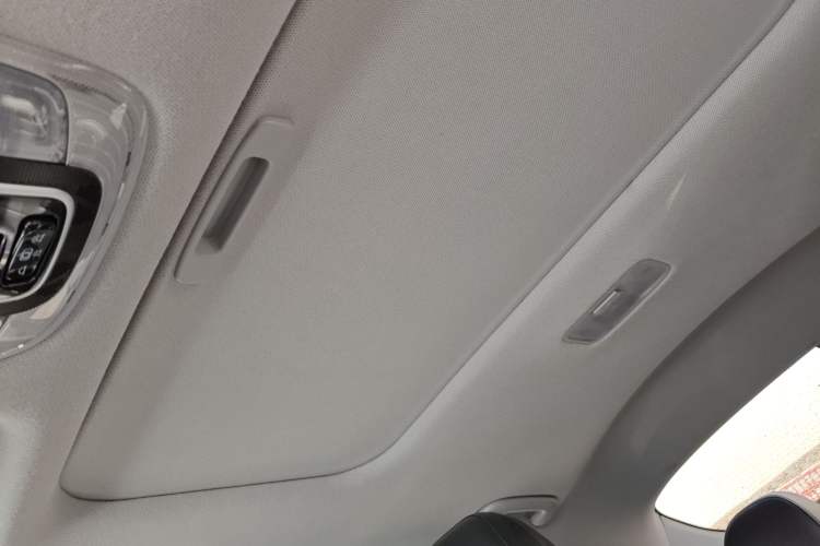 Used Hyundai Elantra 2021 1.5L CVT LUX Prestige Edition
