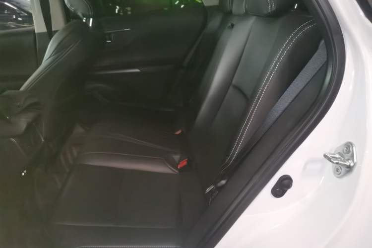 Used Toyota Harrier 2023 2.0L CVT Two-Wheel Drive Entry Version