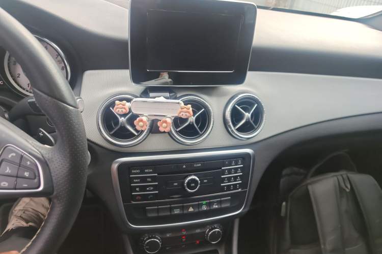 Used Mercedes-Benz CLA 2015 CLA 200
