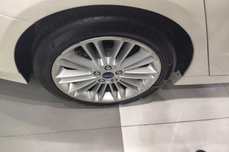 Used Ford Mondeo 2013 2.0L GTDi240 Flagship Edition
