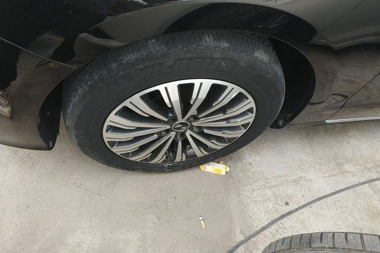 Used Hongqi H7 2018 2.0T Elite Edition
