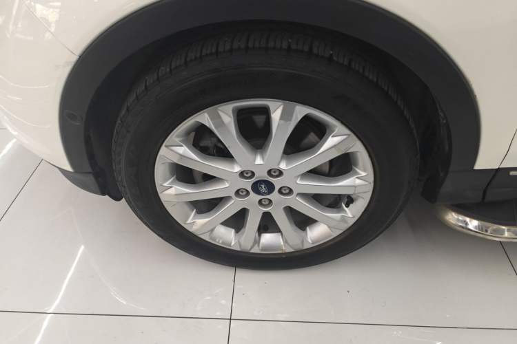 Used Ford Kuga 2015 2.0L GTDi Four-Wheel Drive Prestige Model