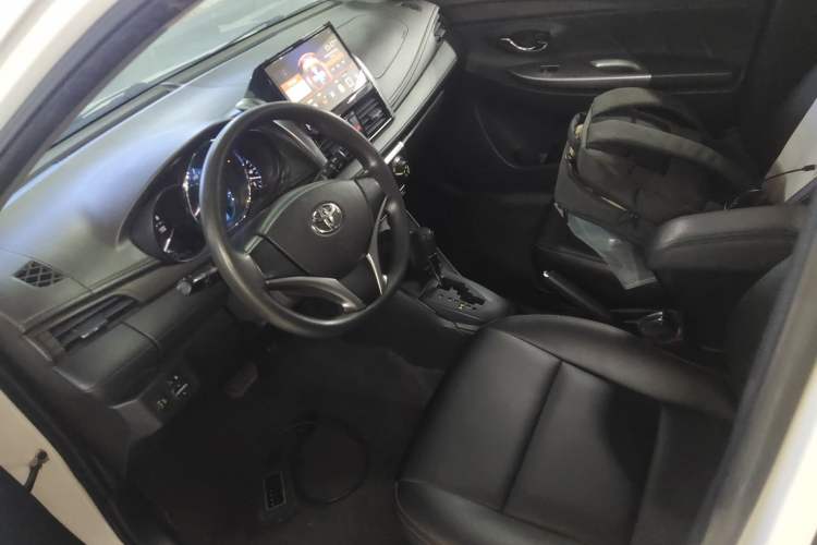 Used Toyota YARiS L 2015 1.5E Automatic Charm Edition