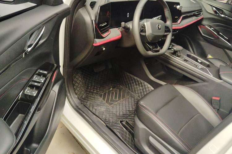 Used Changan X5 PLUS 2025 1.5T DCT Pioneer Edition
