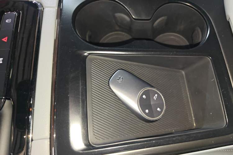 Used Nio ES8 2020 415 km Range 6-Seater Version
