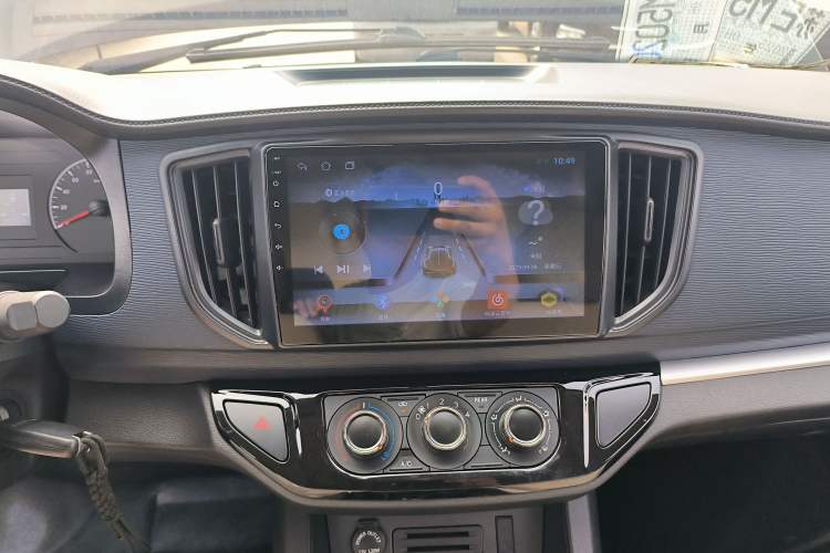 Used FORTHING Lingzhi 2024 M5L 1.5T Manual Base Model 7 Seats
