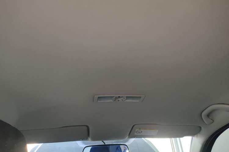 Used Volkswagen Lavida 2015 1.6L Manual Fashion Edition
