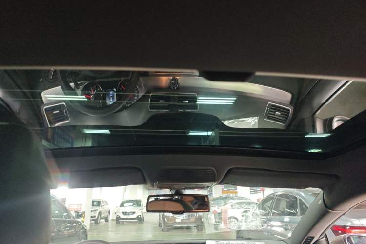 Used Volkswagen FAW-Volkswagen CC 2013 1.8TSI Luxury Model
