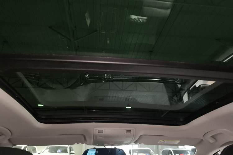 Used Volkswagen Magotan 2018 330TSI DSG Advanced Model
