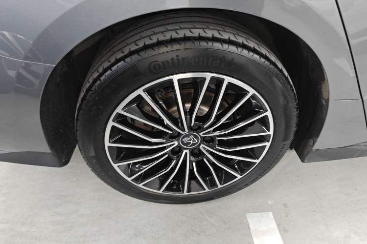 Used BYD Han 2022 DM-i 121KM Prestige Model