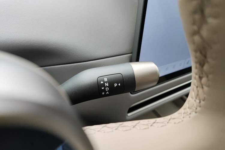 Used Li Auto Li Auto i8 2025 Standard Edition
