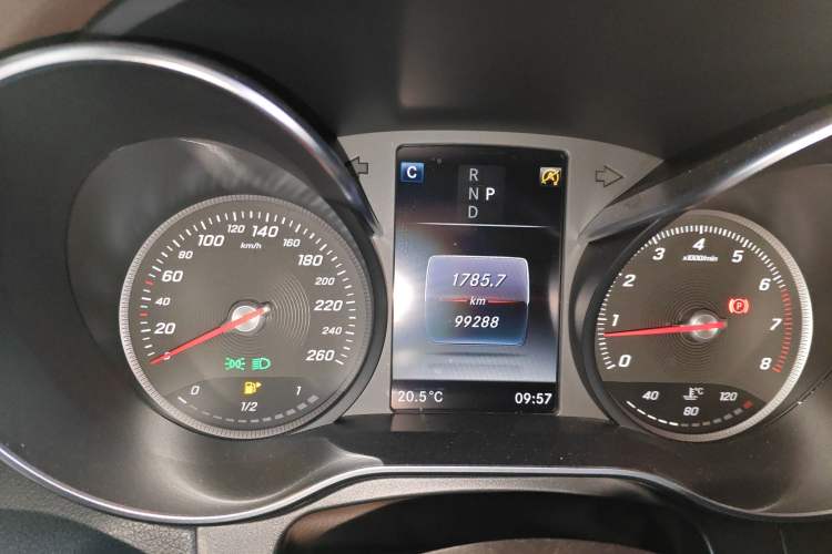 Used Mercedes-Benz GLC 2019 GLC 260 L 4MATIC Dynamic Model