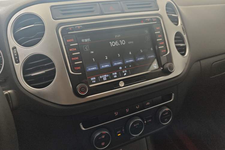 Used Volkswagen Tiguan 2016 280TSI Automatic Two-Wheel Drive Silk Road Comfort Edition
