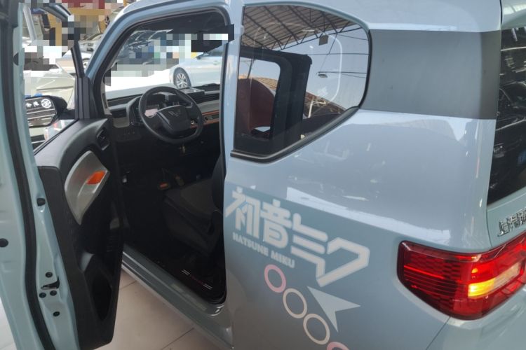 Used Wuling Hongguang MINIEV 2022 Easy Version Lithium Iron Phosphate
