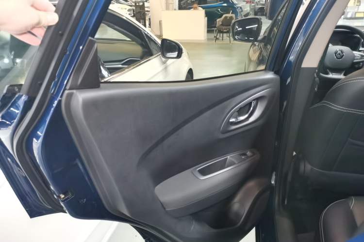 Used Renault Kadjar 2017 2.0L Two-Wheel Drive Fashion Edition