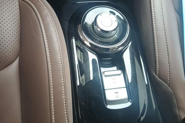 Used Wuling Bingo 2023 333 km Lingxi Connected+ Version
