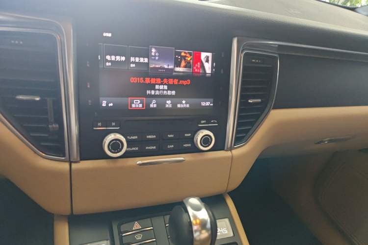 Used Porsche Macan 2017 Macan 2.0T
