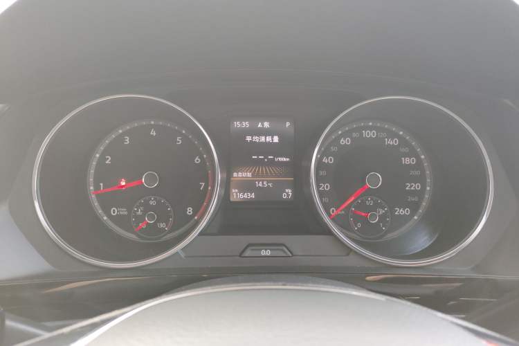 Used Volkswagen Tiguan L 2019 330TSI Automatic Two-Wheel Drive Smart Luxury Version China V Emission Standard
