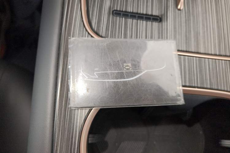 Used  eπ008 2024 210Max Range-Extended Version 6 Seats