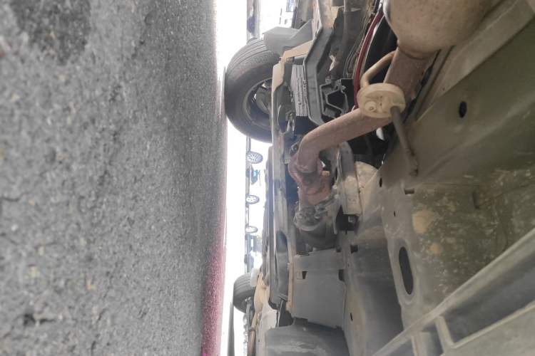 Used Jinbei Gold Hiace 2023 2.0L Passenger Van Travel Lion 5/6/7 Seater
