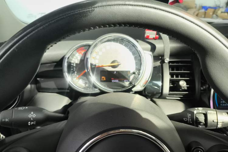 Used  MINI 2018 1.5T COOPER Classic Edition Five-Door Version
