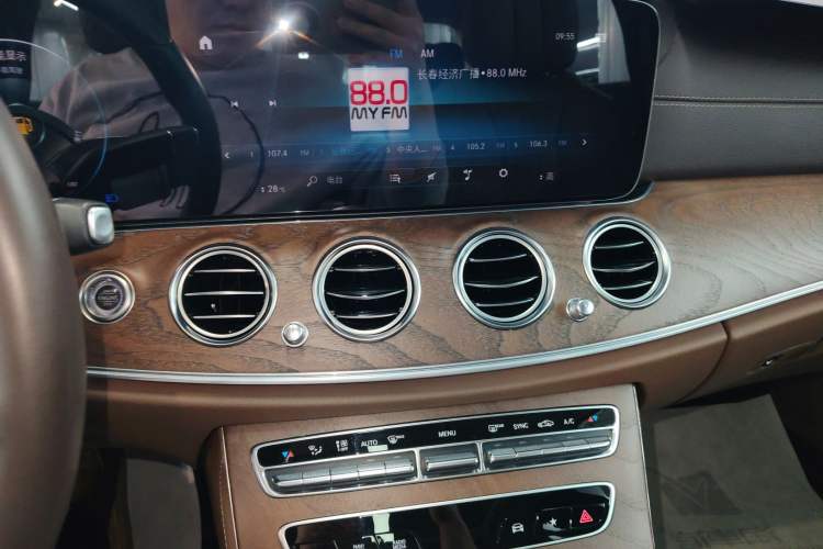 Used Mercedes-Benz E-Class 2023 E 260 L