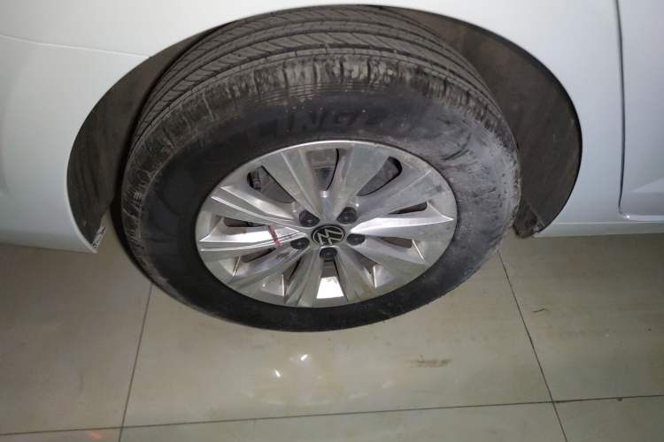 Used Volkswagen Lavida 2023 New Sharp 1.5L Manual New Comfort Edition
