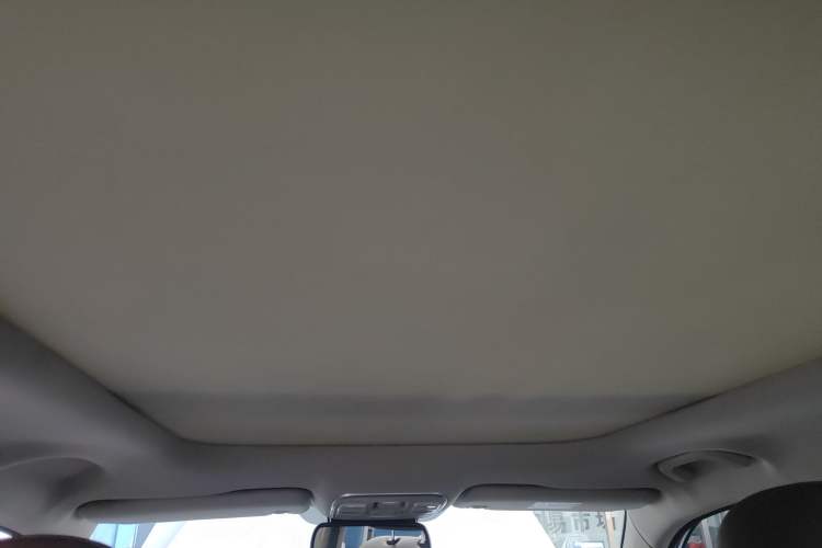 Used Geely Auto Emgrand X7 Sport 2016 1.8TD Automatic ZhiZun Version
