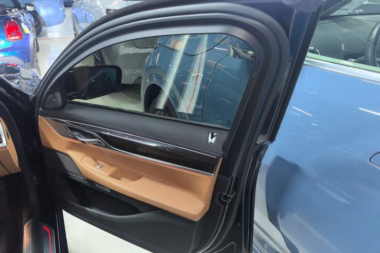 Used BMW 7 Series 2016 730Li Leading Model
