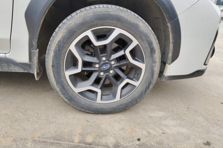 Used Subaru XV 2016 2.0i Ambition Edition
